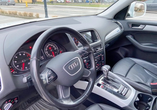 Audi Q5 cena 69500 przebieg: 215000, rok produkcji 2016 z Nysa małe 436